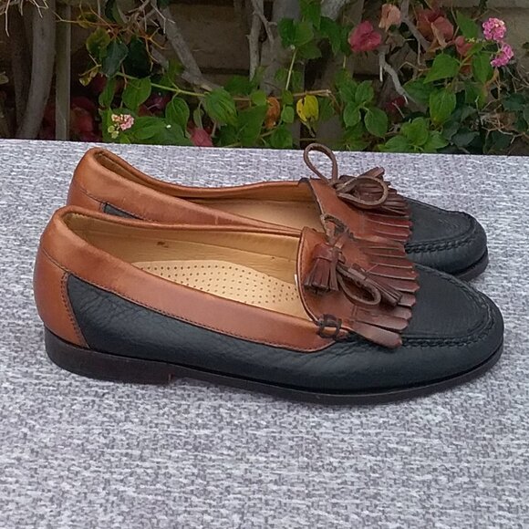 Cole Haan Men's Leather Loafers Size 7D Preppy Two-Toned Tassles Academia - Picture 2 of 9
